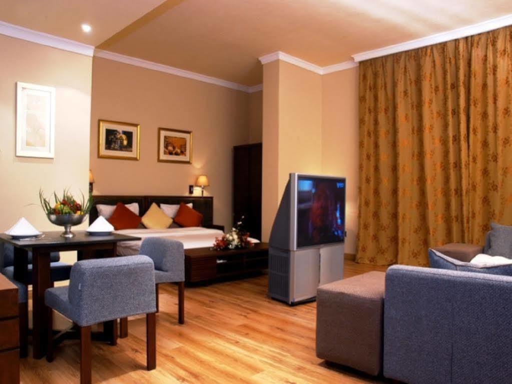 Le Jazz Hotel Kuwait City Eksteriør bilde